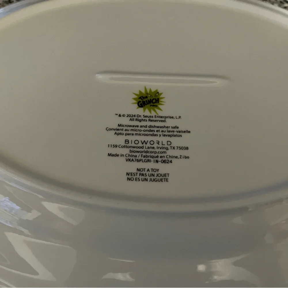 Bioworld Grinch Glass Platter 14”